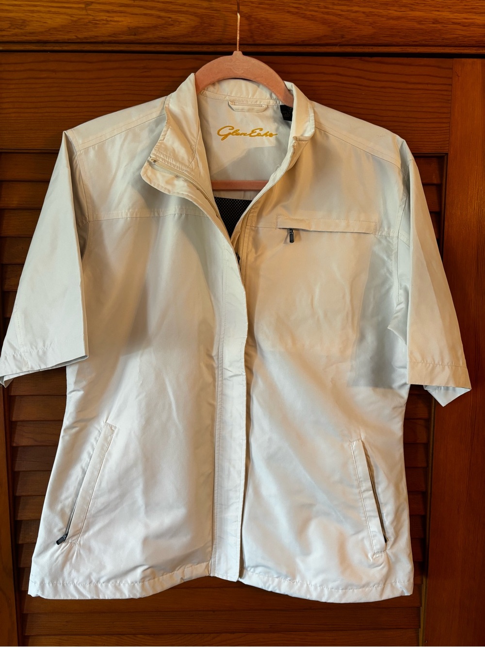 Glen Echo Women's medium Short Sleeve Cream Windbreaker Jacket